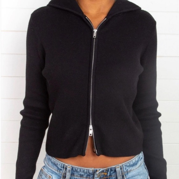 Brandy Melville Sweaters - Brandy Melville black hoodie